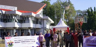 Rektor Unhas Lepas KKN Tanggap Bencana dan Tim Bantuan Medis ke NTT FOTO: Rektor Unhas, Prof. Dr. Ir. Jamaluddin Jompa, M.Sc., melepas secara resmi para relawan Unhas yang akan memberi dukungan penanganan tanggap darurat pasca bencana gempa bumi di NTT. Senin, (27/8/2026)