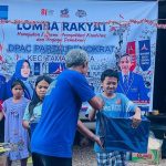 15 Kecamatan Bergemuruh, Demokrat Makassar Gelar Lomba Rakyat hingga 23 Agustus FOTO: Suasana kebersamaan masyarakat mewarnai rangkaian kegiatan Lomba Rakyat Partai Demokrat Kota Makassar yang digelar serentak di 15 kecamatan se-Kota Makassar.