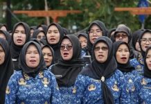 Finalisasi Hasil Rapat DPR dan Pemerintah Mengenai Status Guru PPPK Paruh Waktu, Apa Bisa Jadi PNS? FOTO: Guru PPPK paruh waktu. (Foto: Repro Disway)