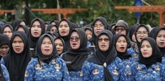 Finalisasi Hasil Rapat DPR dan Pemerintah Mengenai Status Guru PPPK Paruh Waktu, Apa Bisa Jadi PNS? FOTO: Guru PPPK paruh waktu. (Foto: Repro Disway)