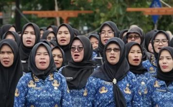 Finalisasi Hasil Rapat DPR dan Pemerintah Mengenai Status Guru PPPK Paruh Waktu, Apa Bisa Jadi PNS? FOTO: Guru PPPK paruh waktu. (Foto: Repro Disway)