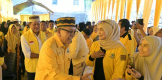 IAS Puji Kerja Politik Kader Golkar Soppeng Pertahankan Tahta Kekuasaan FOTO: Ketua DPD I Partai Golkar Sulsel, Ilham Arief Sirajuddin (IAS) saat melakukan konsolidasi bersama kader Golkar se Kabupaten Soppeng, yang dilaksanakan di Sekertariat DPD II Partai Golkar Kabupaten Soppeng, Jumat, 21 Agustus 2026.