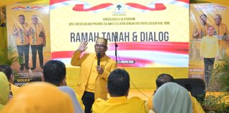 Fashar: Pak IAS tak Pernah Lelah Bergerak untuk Besarkan Golkar di Sulsel FOTO: Ketua DPD I Partai Golkar Sulsel, Ilham Arief Sirajuddin (IAS), saat melakukan konsolidasi bersama ribuan kader dari 27 Kecamatan se Kabupaten Bone, di Sekertariat DPD II Partai Golkar Kabupaten Bone, Jumat, 21 Agustus 2026.