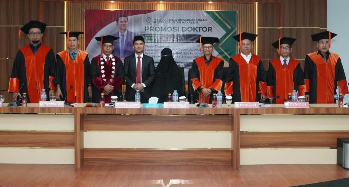 FOTO: Ketua Jurusan Ekonomi Islam, Dr. Sirajuddin, S.E.I., M.E., berhasil menyelesaikan promosi doktor dan meraih predikat cumlaude