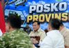 Presiden Pimpin Rapat Karhutla di Posko Aju Provinsi Riau FOTO: Presiden Prabowo Subianto memimpin rapat penanganan kebakaran hutan dan lahan (karhutla) di Posko Aju Provinsi Riau, Kota Pekanbaru pada Senin, 24 Agustus 2026. (Dok Seskab)