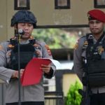 Kapolres: KKB Live di Medsos saat Bakar Kantor Pemerintahan di Dogiyai FOTO: Kapolres Dogiyai AKBP Dennis Putra. (ist)