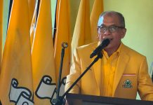 IAS Perintahkan RP dan Kadir Halid Urus Pimcam dan Korlu Golkar Makassar FOTO: Ketua DPD I Golkar Sulsel, Ilham Arief Sirajuddin saat menghadiri konsolidasi di DPD II Golkar Makassar, Selasa (25/8/2026) . (Ist)