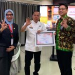 Terobosan Kadis DPMD Luwu Utara, Program OKE DESA Dorong Tata Kelola Desa Berbasis Hasil Ket Foto: Hj. Andi Syarifah Muhaeminah, S.E., M.Si., Plt. Kepala DPMD Luwu Utara (Ibu Berjilbab, Ist*)