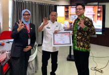 Terobosan Kadis DPMD Luwu Utara, Program OKE DESA Dorong Tata Kelola Desa Berbasis Hasil Ket Foto: Hj. Andi Syarifah Muhaeminah, S.E., M.Si., Plt. Kepala DPMD Luwu Utara (Ibu Berjilbab, Ist*)