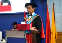 Unhas Kukuhkan Lima Guru Besar, Rektor: Dorong Produktivitas dan Publikasi Ilmiah FOTO: Rektor Unhas, Prof. Dr. Ir. Jamaluddin Jompa, M.Sc.,
