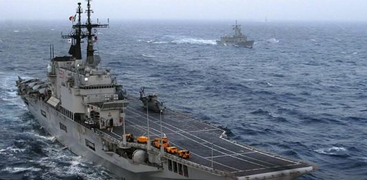 310 Personel TNI AL Jadi Awak Kapal Induk KRI Sriwijaya FOTO: Kapal Induk Giuseppe Garibaldi saat Berbendera Indonesia: KRI Gajah Mada. (ist)