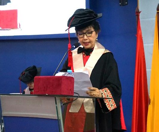 Prof. Dr. drg. Maria Tanumi Hardja Raih Guru Besar Universitas Hasanuddin FOTO: Prof. Dr. drg. Maria Tanumi Hardja, MDSc. Guru Besar Bidang Ilmu Konservasi Gigi dan Mikrobiologi Endodontik, Fakultas Kedokteran Gigi.