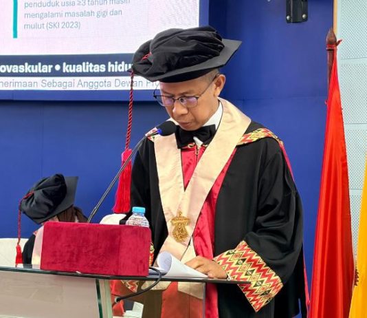 Prof. Dr. Asdar Raih Gelar Guru Besar Universitas Hasanuddin FOTO: Prof. Dr. Asdar, drg., M.Kes. Guru Besar Bidang Ilmu Periodontologi, Fakultas Kedokteran Gigi.