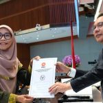 Sufmi Dasco RUU Perampasan Aset Paling Lambat Rampung 15 Desember 2026 FOTO: Wakil Ketua DPR RI, Sufmi Dasco Ahmad saat menerima salah anggota DPR RI Fraksi PKS dalam Rapat Paripurna DPR RI di Kompleks Parlemen, Senayan, Jakarta, Kamis, 27 Agustus 2026.