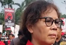 Netizen Bongkar Sosok Melva Pardede: Ternyata Ojol itu Kader PDIP FOTO: Hasil tangkapan layar dari video hasil unggahan akun tiktok @.noname536.