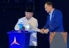 Di X Dokter Tifa Prediksi Prabowo AHY di 2029: Mundur Sebelum Masa Jabatan Periode Kedua Berakhir FOTO: Presiden Prabowo Subianto bersama Ketua Umum Agus Harimurti Yudhoyono di HUT Partai Demokrat ke 25 tahun. (Dok. AHY)