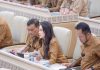 Di Komisi II DPR, Sherly Merasa di PHP Nusron Wahid FOTO: Gubernur Maluku Utara (Malut) Sherly Tjoanda saat hadir dalam rapat bersama Komisi II di Gedung DPR, Senayan, Jakarta, Selasa (15/9/2026). (Dok via Facebook)