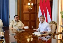 Hutang Obligasi BLBI Diselesaikan dalam 2 Tahun Pertama Pemerintahan Presiden Prabowo FOTO: Presiden Prabowo Subianto memanggil Menteri Keuangan Suahasil Nazara ke Istana Merdeka, Jakarta. Selasa, 22 September 2026. (Dok. Seskab)