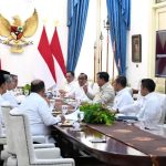 Hasil Rata Presiden: Pemerintah Matangkan Penerapan Bebas UKT dan Uang Pangkal FOTO: Presiden Prabowo Subianto memimpin rapat terbatas dengan sejumlah Menteri terkait di Istana Merdeka, Jakarta, Rabu (23/9/2026) siang. (Dok. Seskab)
