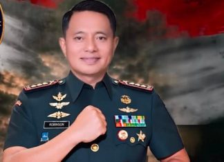 Passobis Kembali Jadi Sorotan, Komitmen Robinson Tallupadang Berantas Jaringan di Sidrap Kembali Mengemuka FOTO: Kolonel Inf. Robinson Tallupadang, S.I.P., M.H. saat menjabat Asisten Intelijen Kasdam XIV/Hasanuddin.