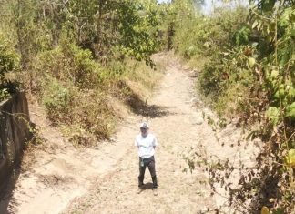 Dampak El Nino, Bendungan Leko Pancing Mengering ini Kata Plt Dirut PDAM dan Guru Besar Fisika Unismuh Makassar FOTO: Salah satu aliran sungai sumber air bendungan Leko Pancing yang mengering. (ist)