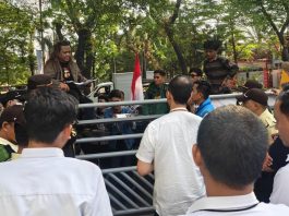 Pemadaman Listrik Bergilir Masih Berlanjut, FMP Geruduk PLN UID Sulselrabar FOTO: Kantor PT PLN (Persero) Unit Induk Distribusi Sulawesi Selatan, Sulawesi Tenggara, dan Sulawesi Barat (UID Sulselrabar) di Jalan Hertasning Kota Makassar kembali jadi sasaran unjuk rasa. Senin (7/9/2026).