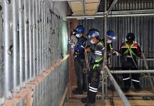 PLN Terus Optimalkan Pasokan Listrik dan Percepat Pemulihan Sistem Sulbagsel Petugas PLN melakukan pemeriksaan infrastruktur pembangkit sebagai bagian dari upaya mengoptimalkan keandalan Sistem Sulbagsel. Pekerjaan dilakukan secara terukur dengan tetap mengutamakan keselamatan dan keandalan pasokan listrik.