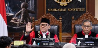 5 Mahasiswa Gugat Pasal Santet ke MK, Hakim: Ada yang Pernah Nyantet atau Disantet? FOTO: Ilustrasi sidang di Mahkamah Konstitusi.