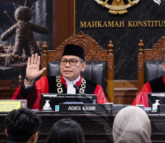 5 Mahasiswa Gugat Pasal Santet ke MK, Hakim: Ada yang Pernah Nyantet atau Disantet? FOTO: Ilustrasi sidang di Mahkamah Konstitusi.