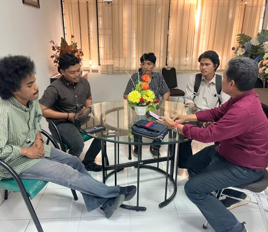 Sekertariat DPD REI Sulsel Didatangi Aktivis HMI, Soal Tanah Warga di Kabupaten Gowa FOTO: Aktivis HMI saat ditemui Khoiruman, ST, Sekertaris DPD REI Sulsel di Jl. Timah Raya No. 2, Makassar, Kamis (10/9/2026).