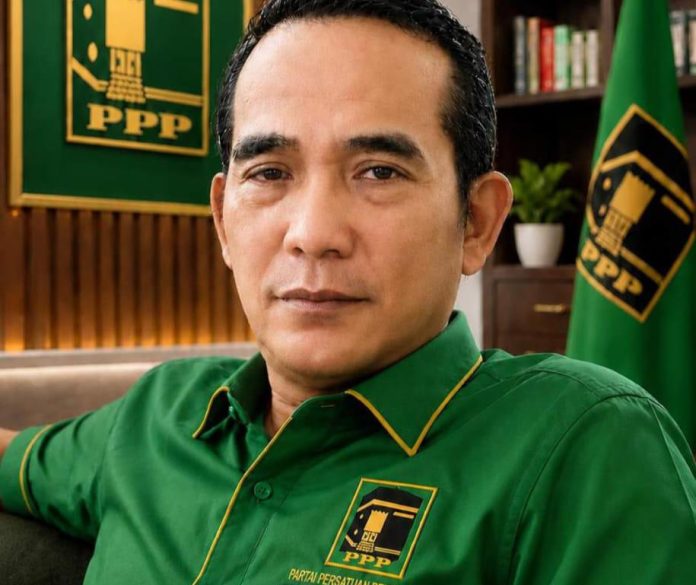 FOTO: Sekjen POROS 98 sekaligus kader PPP, Rahmat Hidayat yang akrab disapa Somad.