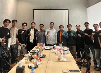 PW KAMMI Sulsel Desak Copot Dirut Pertamina Patra Niaga: Antrean BBM Jangan Jadi Beban Rakyat FOTO: Pengurus dan Anggota PW KAMMI Sulsel saat diterima manajemen PT Pertamina Patra Niaga.