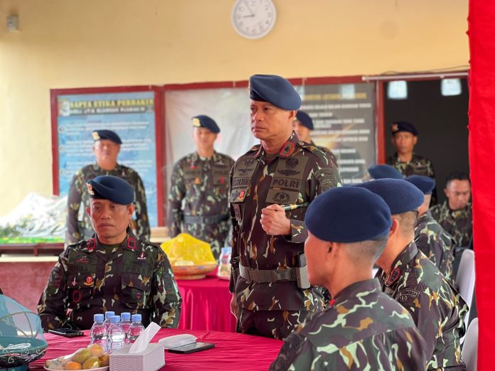 FOTO: Danyon D Pelopor Polda Sulsel Kompol Laode Rusli,S.E. dalam kegiatan memperingati hari jadi ke-67, Pasukan Pelopor Korps Brimob Polri. (ist)