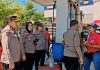 Kapolsek Panakkukang Turun Langsung Pantau SPBU, Pastikan Antrean BBM Aman dan Tertib FOTO: Kompol Hj. Ema Ratna, AR, S.H, Kapolsek Panakkukang turun langsung melakukan pemantauan di salah satu SPBU di wilayah Kecamatan Panakkukang, Kota Makassar, Minggu (13/09/2026).