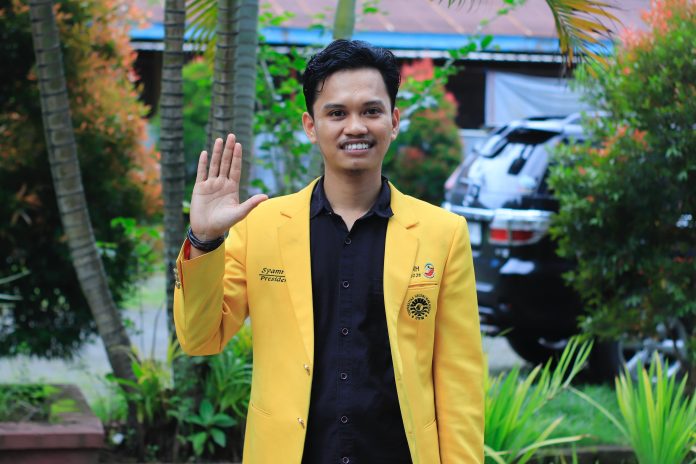 FOTO: Syamry, Ketua BEM UNM Periode 2025-2026 yang juga Koordinator Wilayah Sulawesi Selatan Pemuda Inspirasi Nusantara. (Ist) FOTO: Syamry, Ketua BEM UNM Periode 2025-2026 yang juga Koordinator Wilayah Sulawesi Selatan Pemuda Inspirasi Nusantara. (Ist)