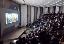 Screening Film “Borrowed Futures” di Unhas, Membaca Masa Depan Iklim ASEAN FOTO: Sebuah film dapat membuka percakapan tentang masa depan yang mungkin belum terlihat, tetapi dampaknya mulai dirasakan hari ini. Perspektif itu dibawa dalam Movie Screening & Dialogue “Borrowed Futures: Intergenerational Justice, Youth Leadership and Climate Responsibility in ASEAN” di Arsjad Rasjid Lecture Theater, Universitas Hasanuddin (Unhas), Selasa (16/9/2026).