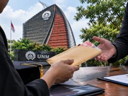 Saling Lempar Bola Panas Dugaan Pungli Uang Wisuda di FIP UNM Img 20260916 Wa0644