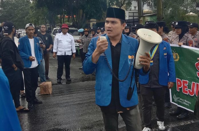FOTO: Sekretaris PC Pergerakan Mahasiswa Islam Indonesia (PMII) Kota Pekanbaru, Gusti Pardamean.