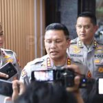 Polda Metro Jaya Tangkap Pelaku Penendang Perempuan di Mal Senayan City FOTO: Kasubdit IV/Jatanras Ditreskrimum Polda Metro Jaya AKBP Abdul Rahim saat memberikan keterangan pers. (Dok Polda Metro Jaya)