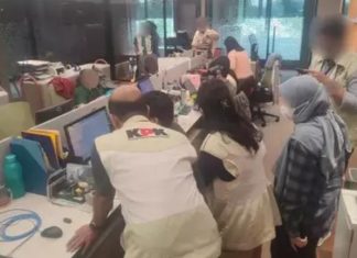 5 Jam KPK Geledah Kantor PT Summarecon Agung di Jaktim FOTO: Tim Penyidik KPK melakukan penggeledahan di kantor Summarecon, Jakarta Timur, Jumat (18/9/2026) (Beritasatu.com/Dok KPK)