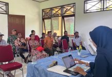 Tim 15 Ekspedisi Patriot Unhas Gelar FGD Agroindustri Pala Terintegrasi di Weri-Saharey Fakfak FOTO: Tim 15 Ekspedisi Patriot Unhas gelar Forum Group Discussion (FGD), Pengembangan komoditas pala di kawasan transmigrasi Kampung Weri-Saharey, Kabupaten Fakfak, Papua Barat, Sabtu (19/9/2026)