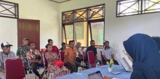 Tim 15 Ekspedisi Patriot Unhas Gelar FGD Agroindustri Pala Terintegrasi di Weri-Saharey Fakfak FOTO: Tim 15 Ekspedisi Patriot Unhas gelar Forum Group Discussion (FGD), Pengembangan komoditas pala di kawasan transmigrasi Kampung Weri-Saharey, Kabupaten Fakfak, Papua Barat, Sabtu (19/9/2026)