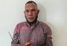 Wadanyon TPNPB-OPM Kodap 35 Bintang Timur Diringkus Aparat di Bandara Dekai FOTO: Wakil Komandan Batalyon (Wadanyon) TPNPB-OPM Kodap 35 Bintang Timur, Abdon Kisamdu, di Bandara Nop Goliat Dekai, Kabupaten Yahukimo, Papua Pegunungan, pada Sabtu (19/9/2026).