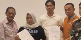 Kiki Damayanti Alias KD Tegaskan Persoalan KDMP Enrekang Telah Selesai Kiki Damayanti alias KD Saat Melakukan Pertemuan dan Membuat Surat Pernyataan Terkait Polemik KDMP Enrekang (Foto/Ist)*