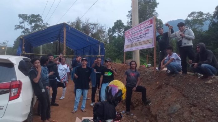 FOTO: Kegiatan pengamanan dan penegasan penguasaan sejumlah lahan bersertifikat Hak Milik (SHM) di Desa Harapan, Kecamatan Malili, Kabupaten Luwu Timur, mulai dilakukan Selasa (22/9/2026). FOTO: Kegiatan pengamanan dan penegasan penguasaan sejumlah lahan bersertifikat Hak Milik (SHM) di Desa Harapan, Kecamatan Malili, Kabupaten Luwu Timur, mulai dilakukan Selasa (22/9/2026).