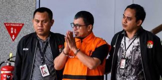 OTT Bupati Bolmut: KPK Tegaskan Tak Pilih-Pilih Kasus, Baik Besar maupun Kecil FOTO: Bupati Bolaang Mongondow Utara saat diamankan KPK. (ist)