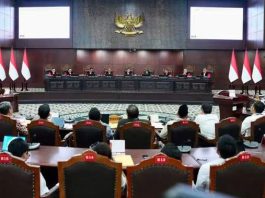 Permohonan Denny Cs Ditolak, MK Tidak Menemukan Bukti Gibran Memiliki Ijazah SLTA atau Sederajat FOTO: Sidang Perselisihan Hasil Pemilihan Umum Presiden dan Wakil Presiden di Mahkamah Konstitusi (MK) di Ruang Sidang Gedung MK, Jakarta, Rabu (23/9/2026). (Dok. KPU RI)