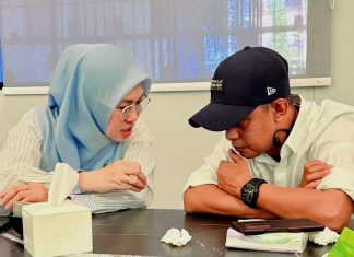 Adhi Bintang: Jangan Hakimi Perempuan Hanya karena Ia Sedang Berada di Tengah Badai FOTO: Bupati Gowa, Sitti Husniah Talenrang bersama penasehat hukumnya Adhi Bintang. (Dok Adhi Bintang)