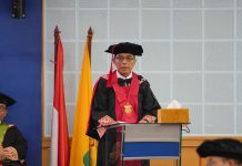 Jadi Guru Besar, Prof. Syamsuddin Muchtar: Perlindungan Hukum bagi Anak FOTO: Prof. Dr. Syamsuddin Muchtar, S.H., M.H., Mengikuti prosesi penerimaan anggota Dewan Profesor di Ruang Senat Lantai 2, Gedung Rektorat, Kampus Unhas Tamalanrea. Senin (28/09/2026)