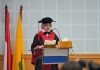 Jadi Guru Besar, Prof. Dr. Sri Susyanti Nur: Urgensi Bank Tanah FOTO: Prof. Dr. Sri Susyanti Nur, S.H., M.Hum., Mengikuti prosesi penerimaan anggota Dewan Profesor di Ruang Senat Lantai 2, Gedung Rektorat, Kampus Unhas Tamalanrea. Senin (28/09/2026)